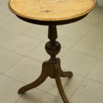 909 8627 PEDESTAL TABLE